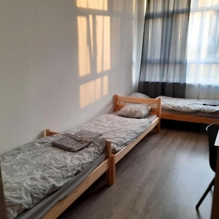 Hostel Polnocna 61 Сосновец Екстериор снимка