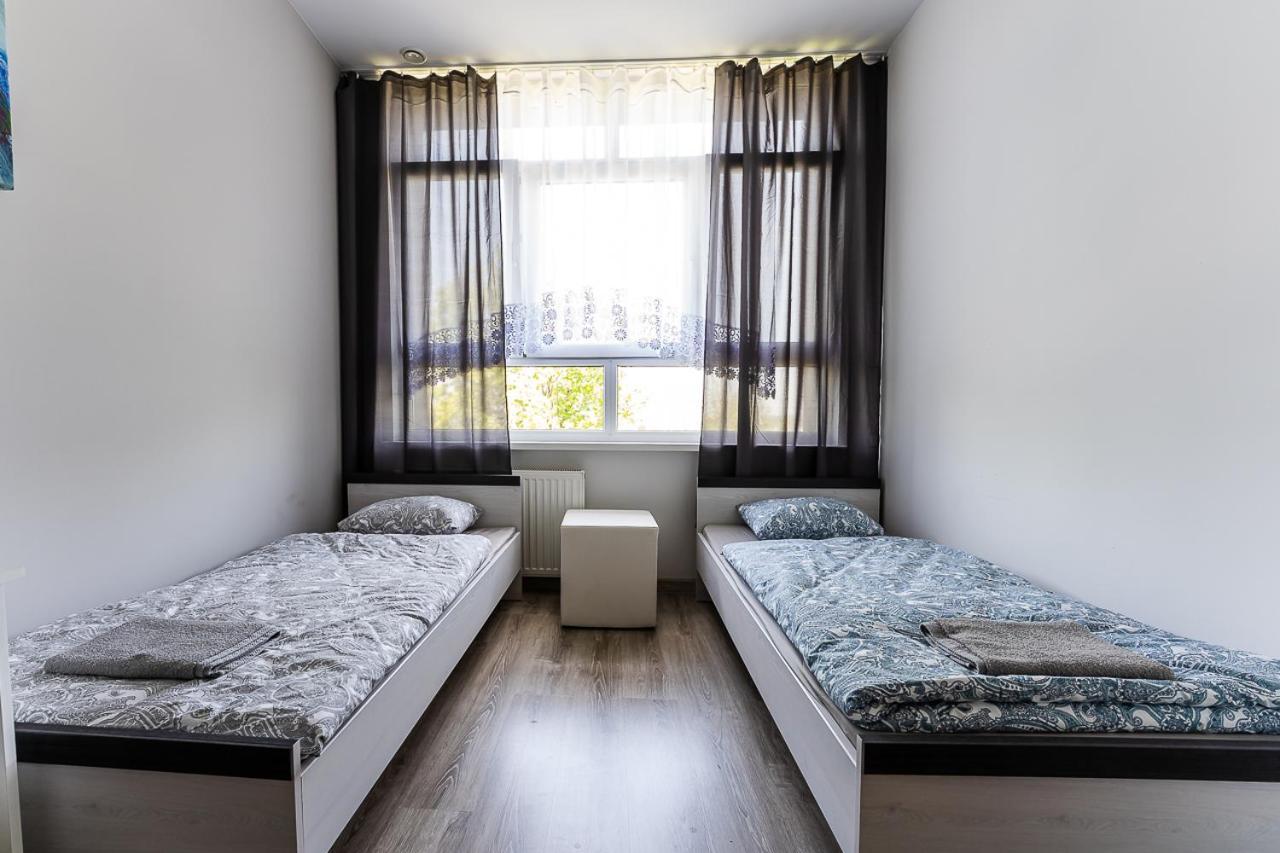 Hostel Polnocna 61 Сосновец Екстериор снимка