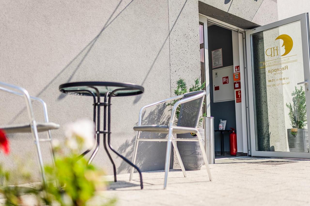 Hostel Polnocna 61 Сосновец Екстериор снимка