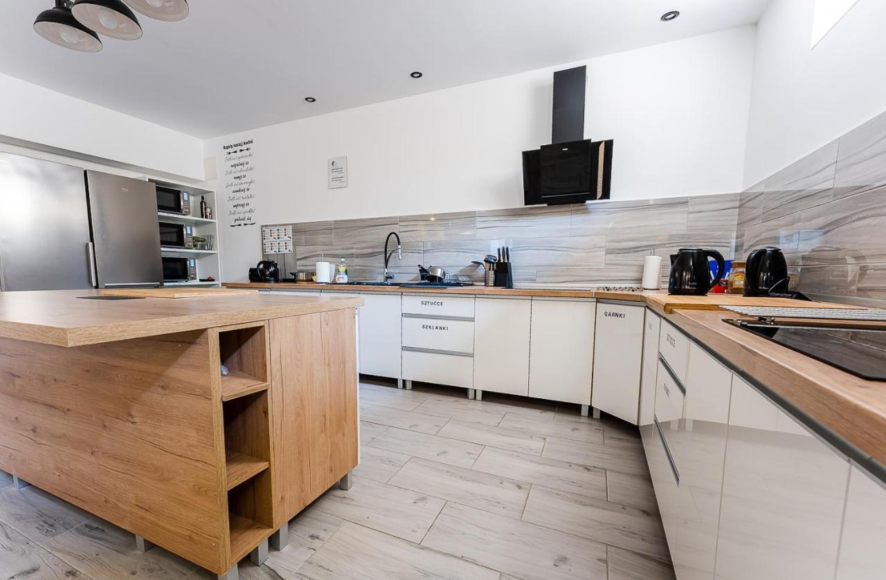 Hostel Polnocna 61 Сосновец Екстериор снимка