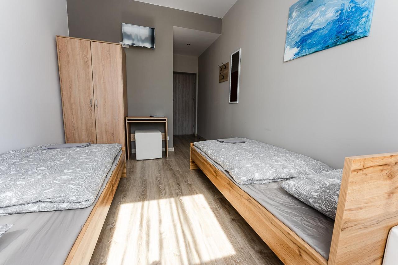 Hostel Polnocna 61 Сосновец Екстериор снимка