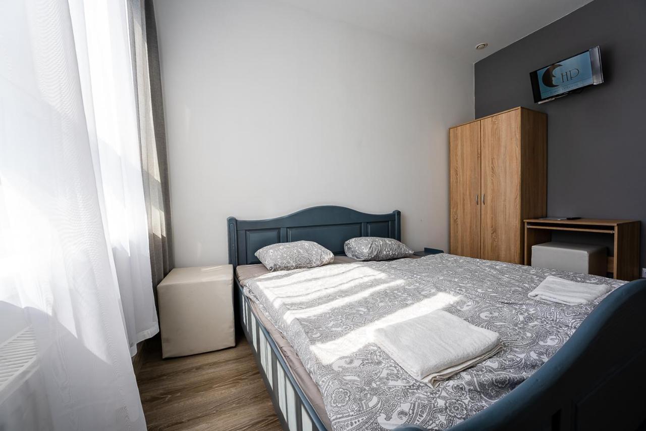 Hostel Polnocna 61 Сосновец Екстериор снимка