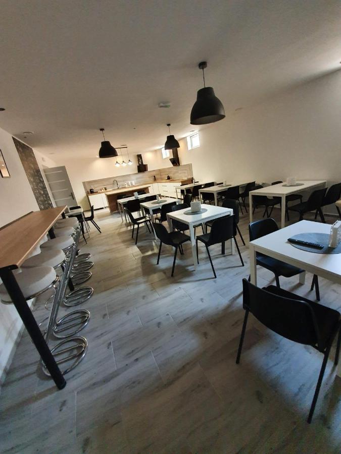 Hostel Polnocna 61 Сосновец Екстериор снимка